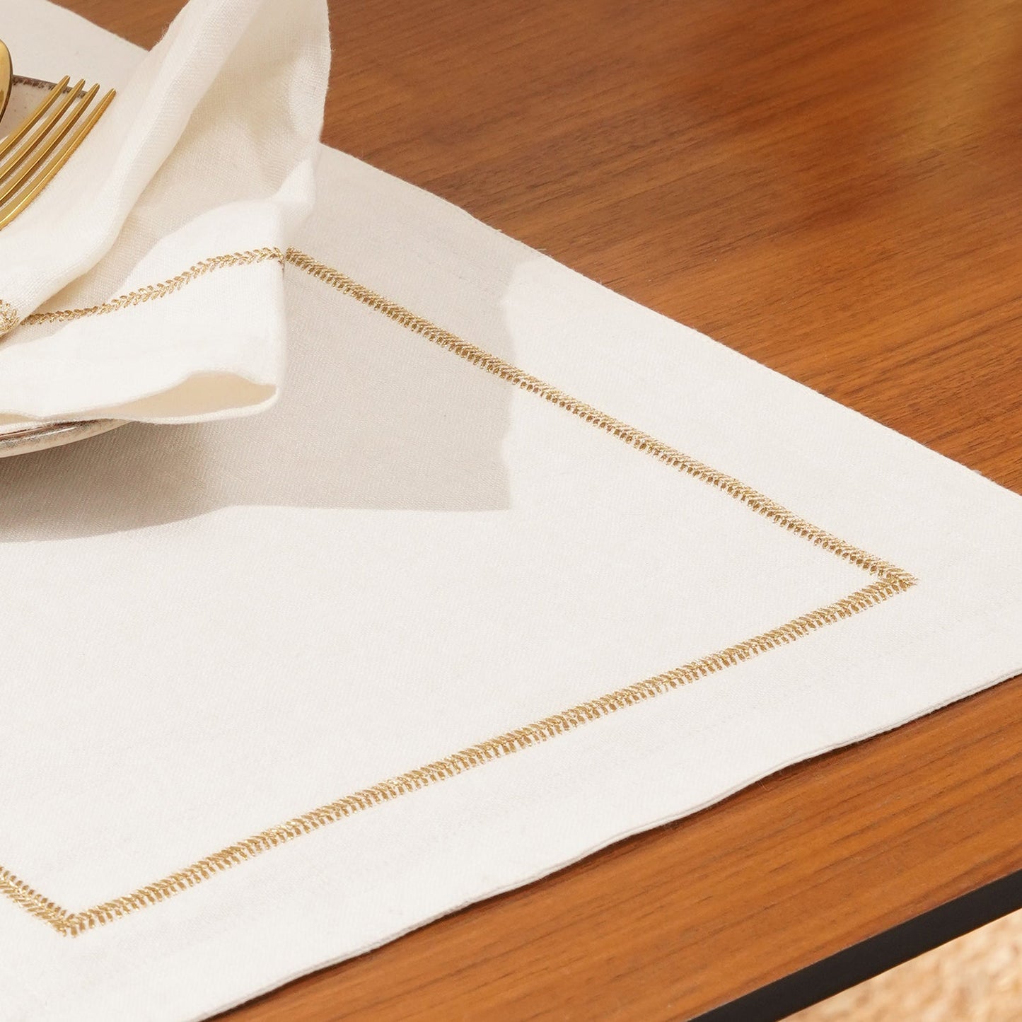 Set of 2 Ivory Zari Embroidered Linen Placemats