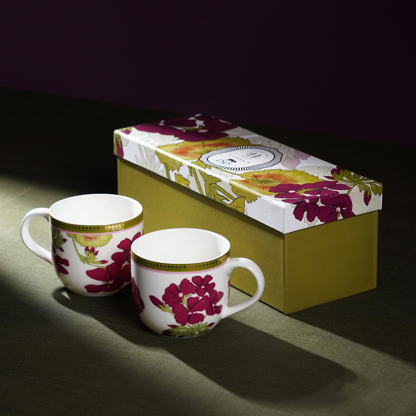 Set of 2 Red & Green Rosabay Print Coffee Mugs